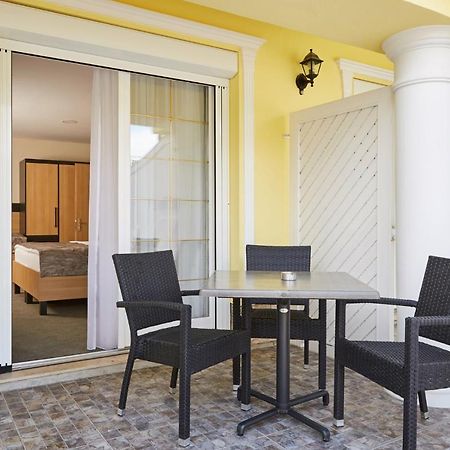 Gold House Pension Balatonfured Bagian luar foto