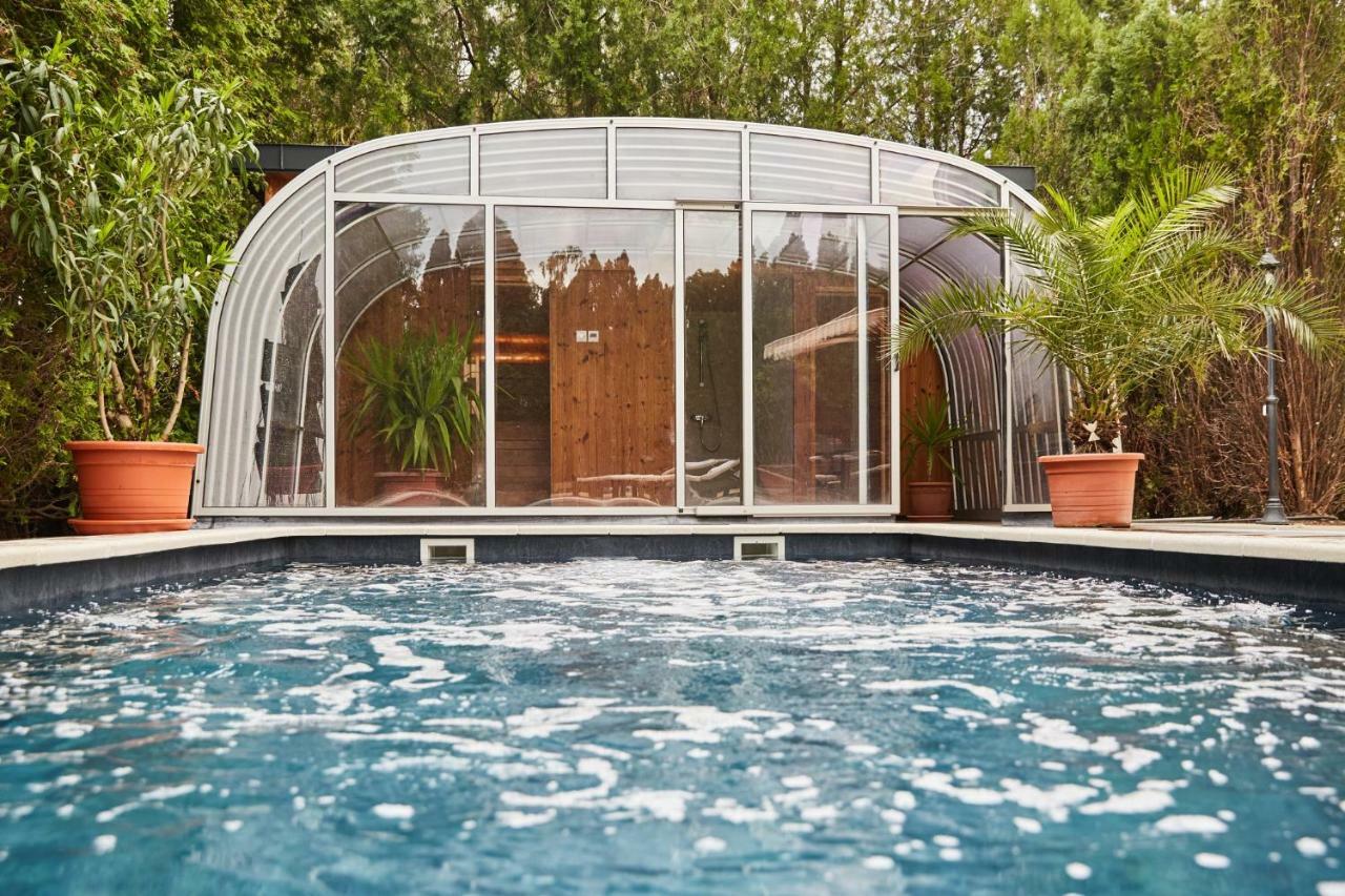 Gold House Pension Balatonfured Bagian luar foto