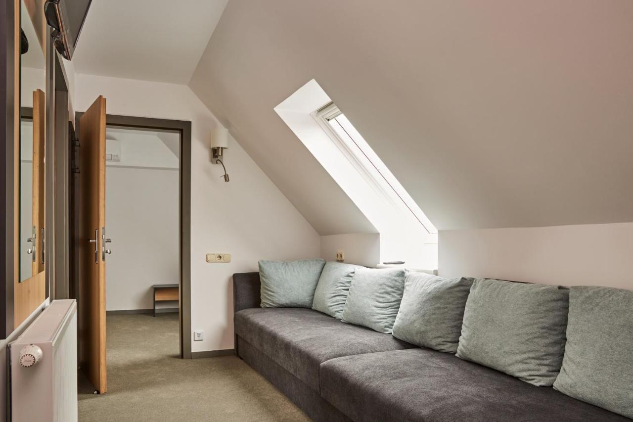 Gold House Pension Balatonfured Bagian luar foto