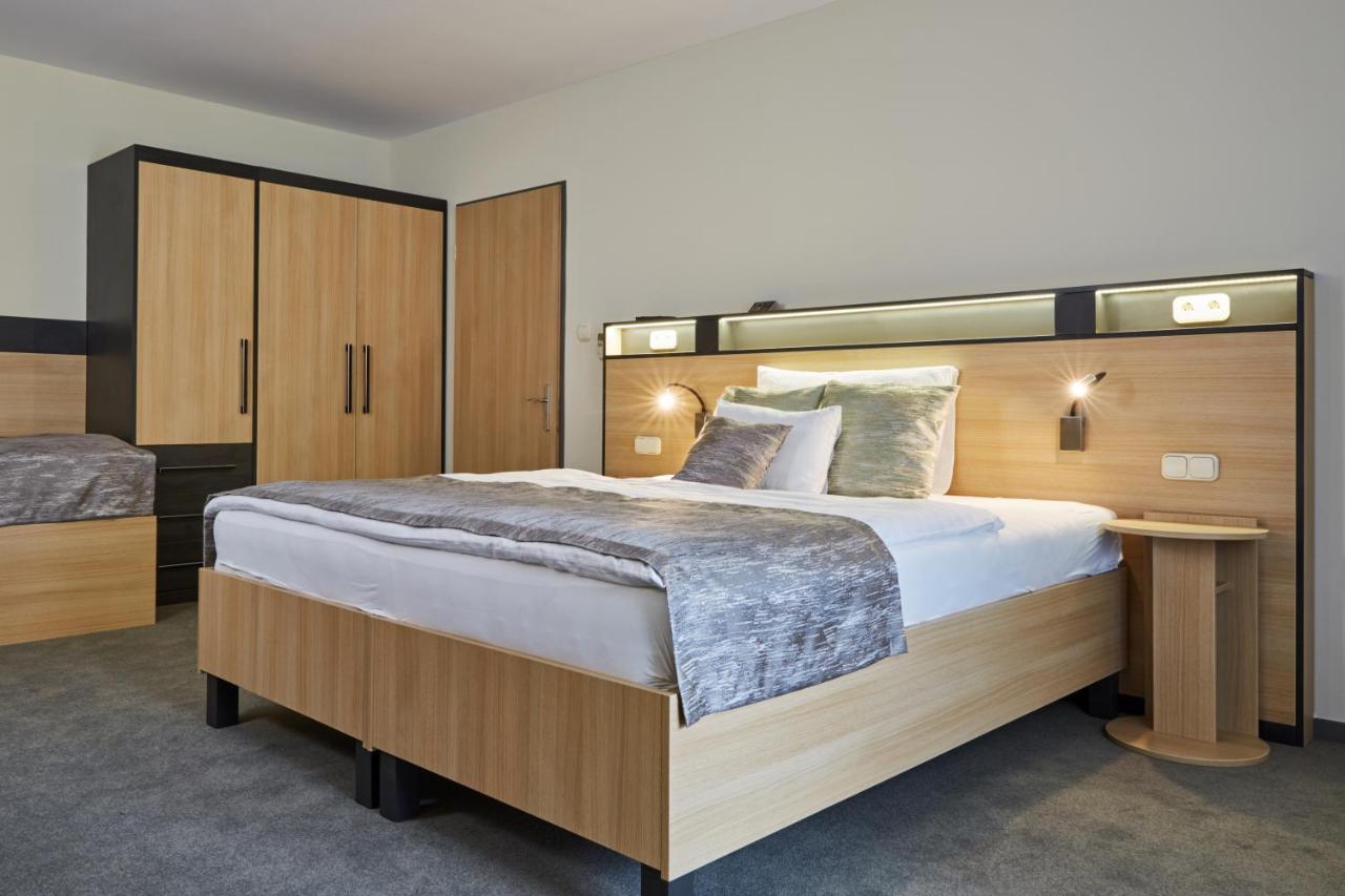 Gold House Pension Balatonfured Bagian luar foto
